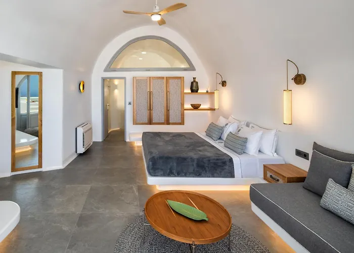 Eteoro Suites